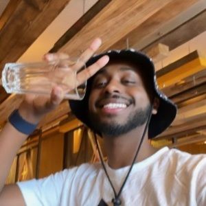 Meet your Posher, Chaima